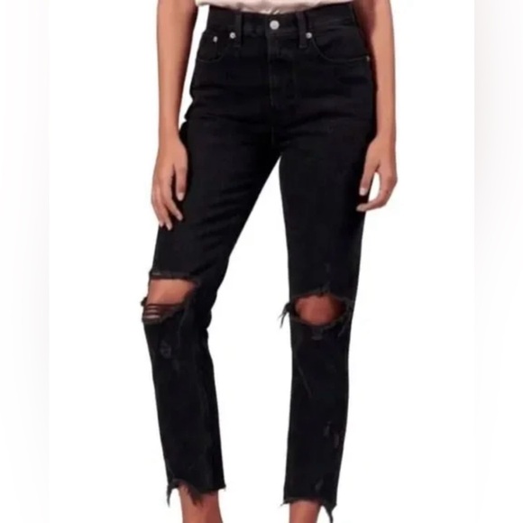 Abercrombie & Fitch Denim - ABERCROMBIE & FITCH HIGH RISE MOM JEAN CURVE LOVE 27/4